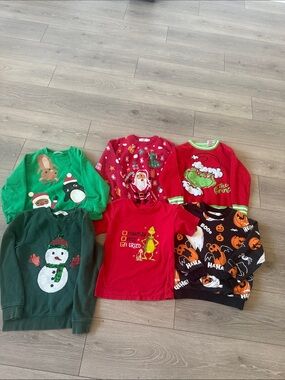 Kids Holiday Graphic Sweatshirt bundle